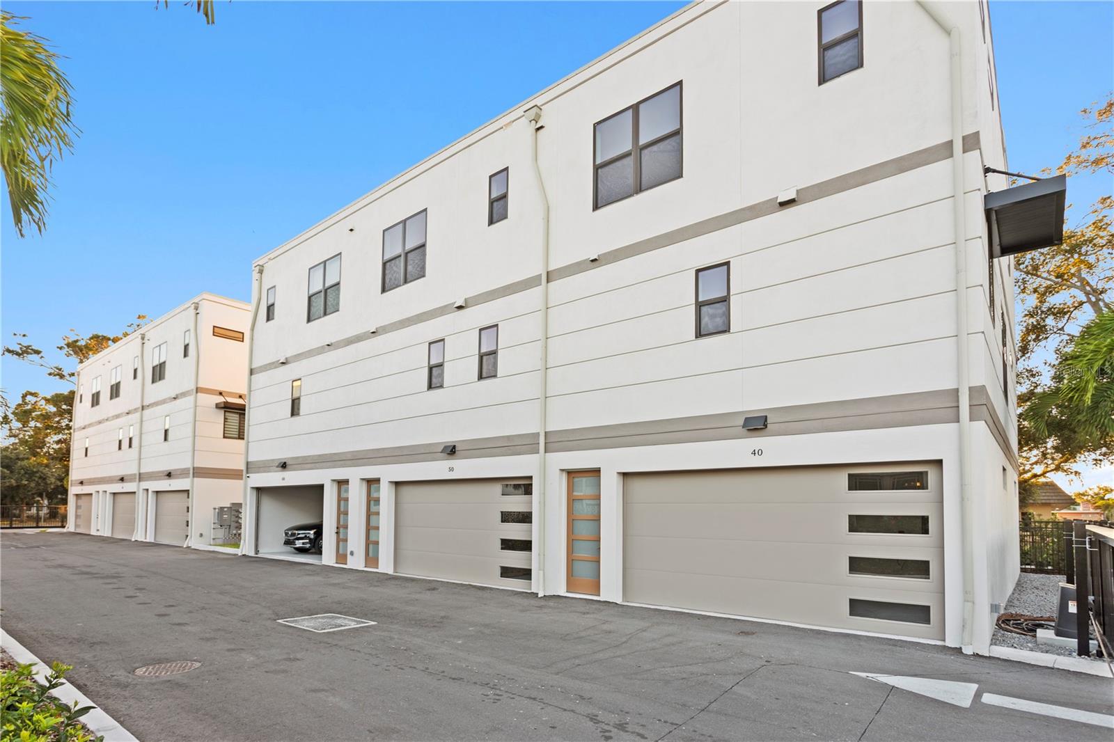 40 64TH STREET S, #1, St Petersburg, FL 33707