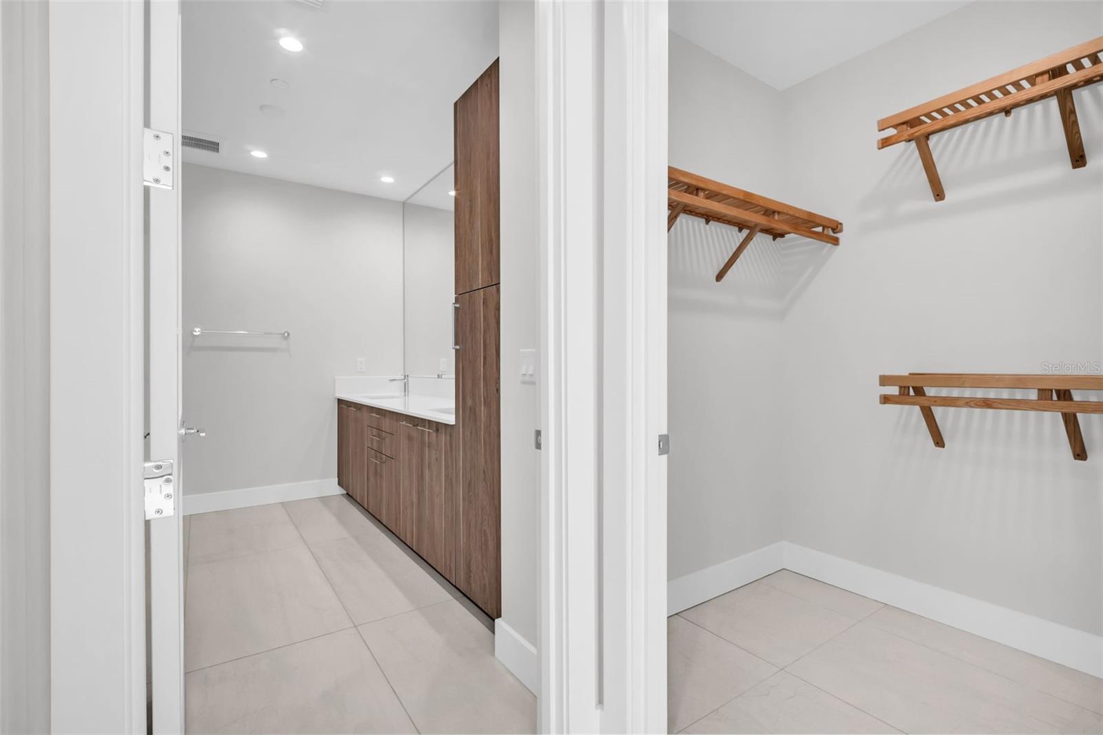275 1ST AVENUE S, #2807, St Petersburg, FL 33701