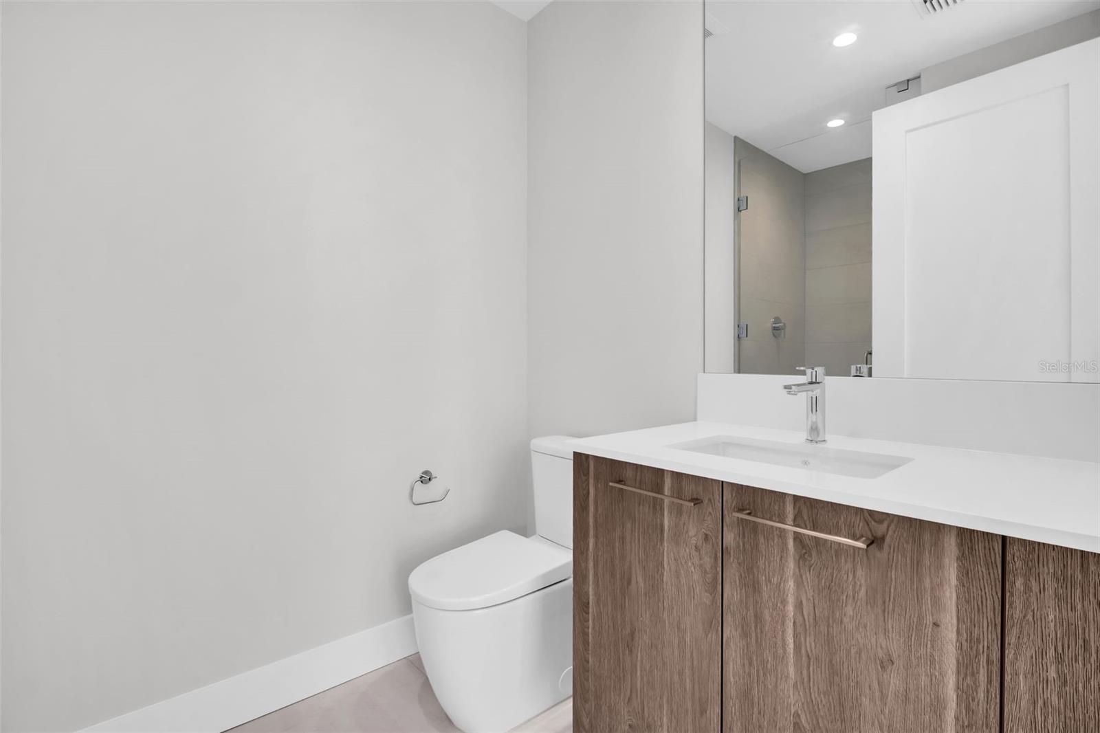 275 1ST AVENUE S, #2807, St Petersburg, FL 33701