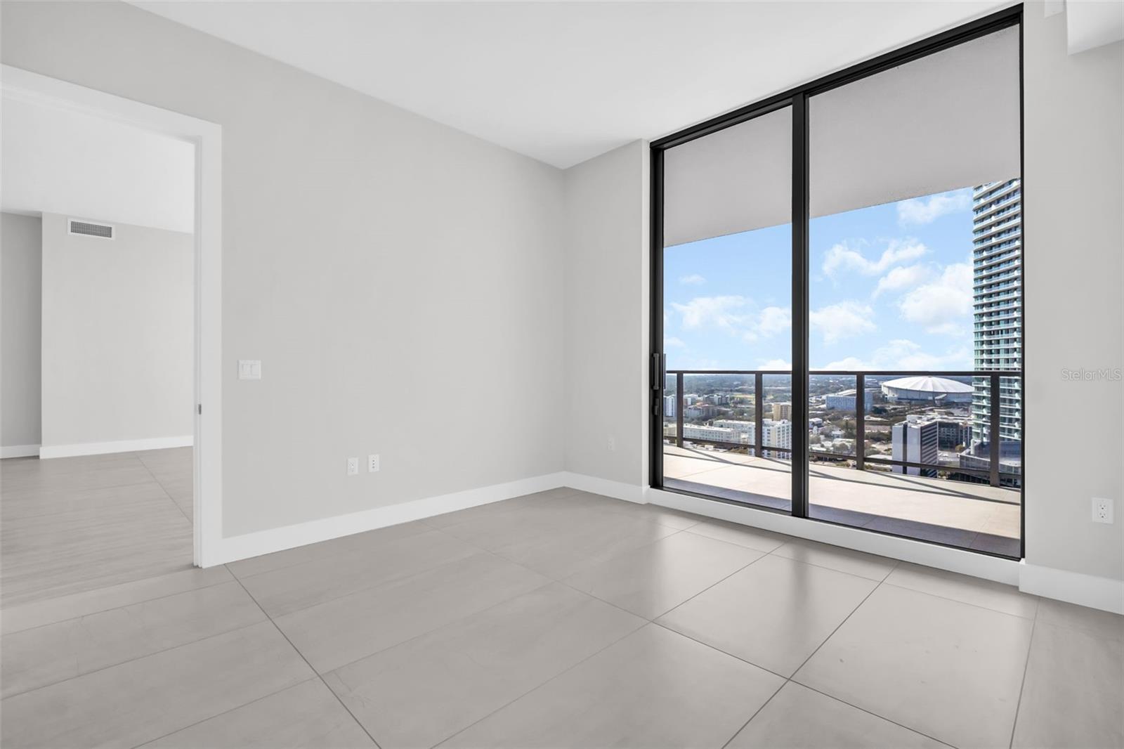 275 1ST AVENUE S, #2807, St Petersburg, FL 33701
