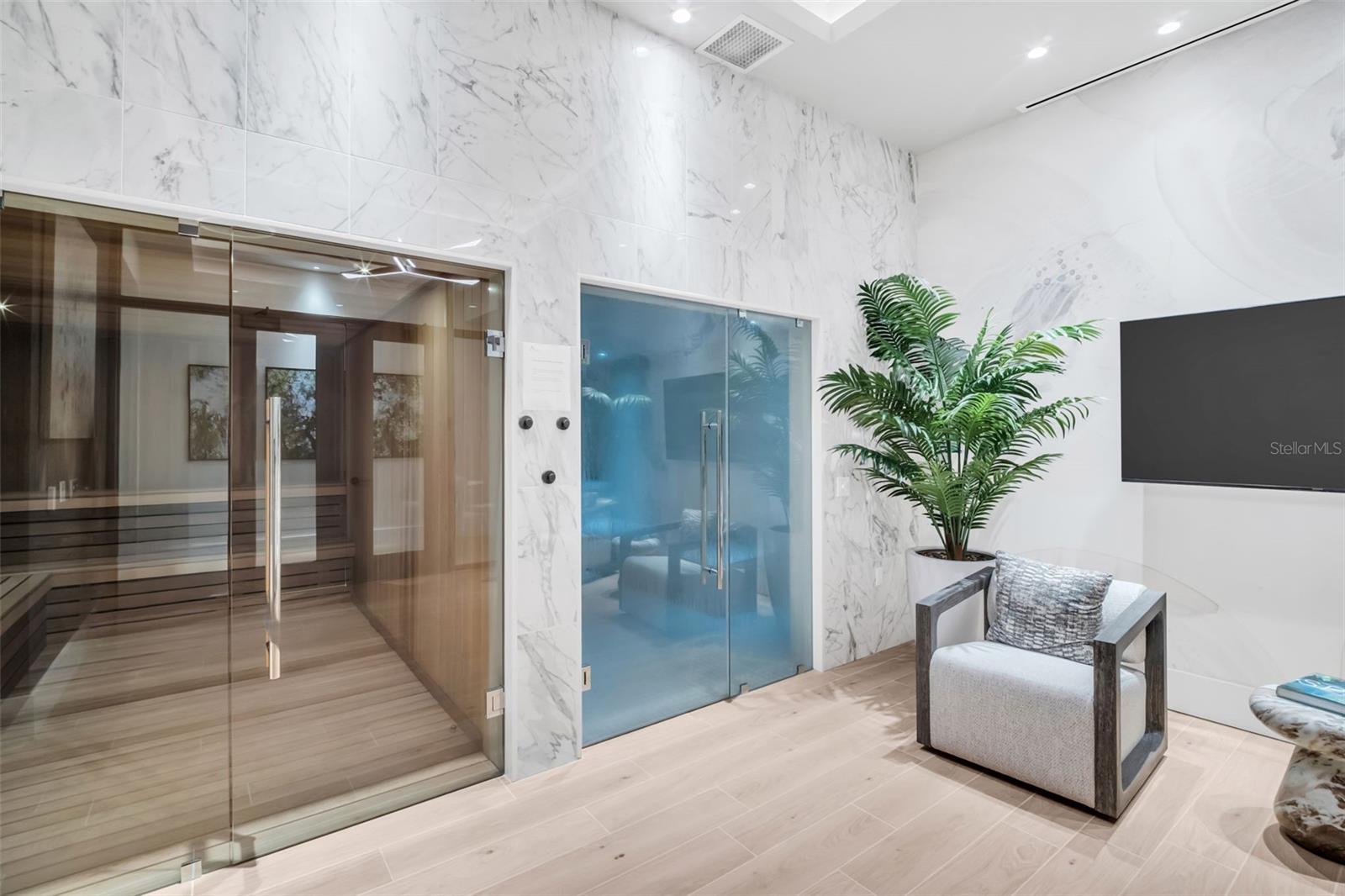 275 1ST AVENUE S, #2807, St Petersburg, FL 33701