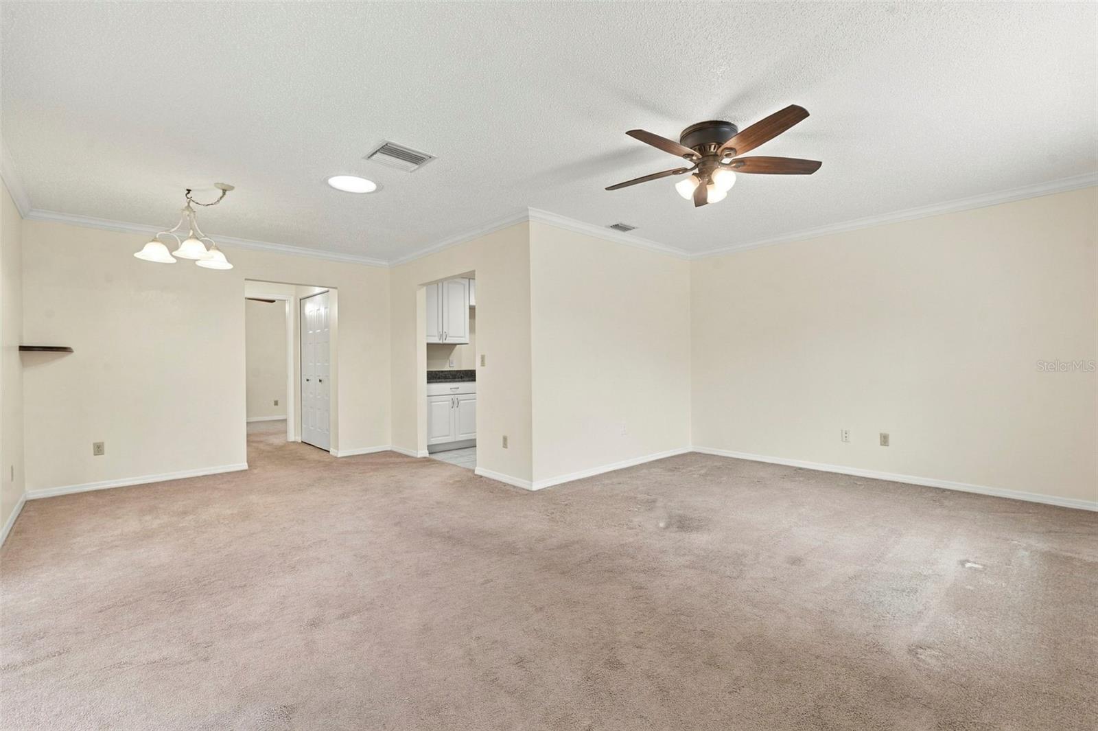 326 GLOUCESTER BOULEVARD, #326, Sun City Center, FL 33573