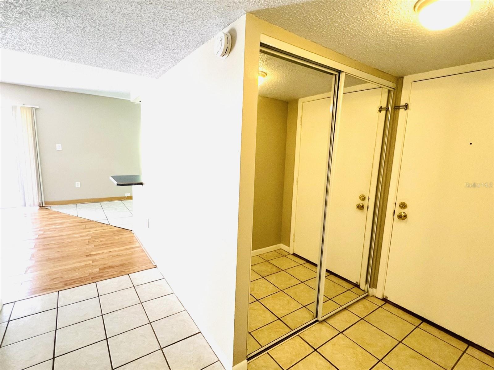 387 S MCMULLEN BOOTH ROAD, #14, Clearwater, FL 33759