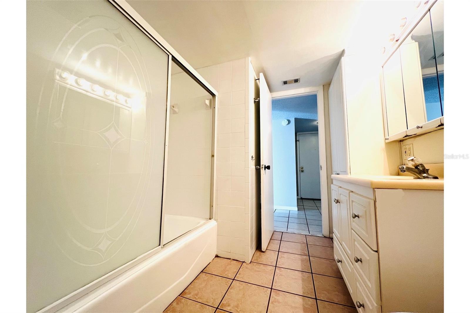 387 S MCMULLEN BOOTH ROAD, #14, Clearwater, FL 33759