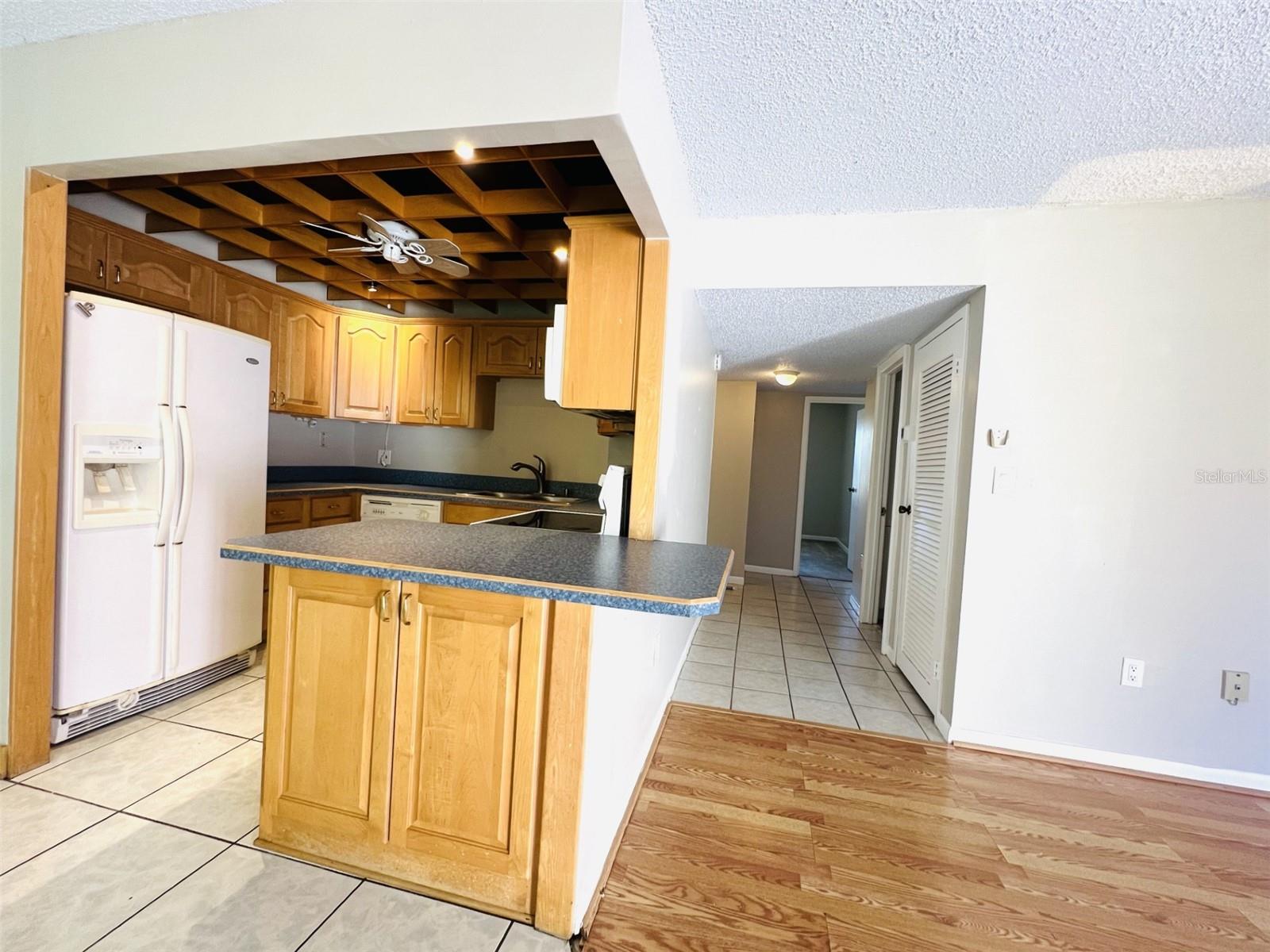 387 S MCMULLEN BOOTH ROAD, #14, Clearwater, FL 33759