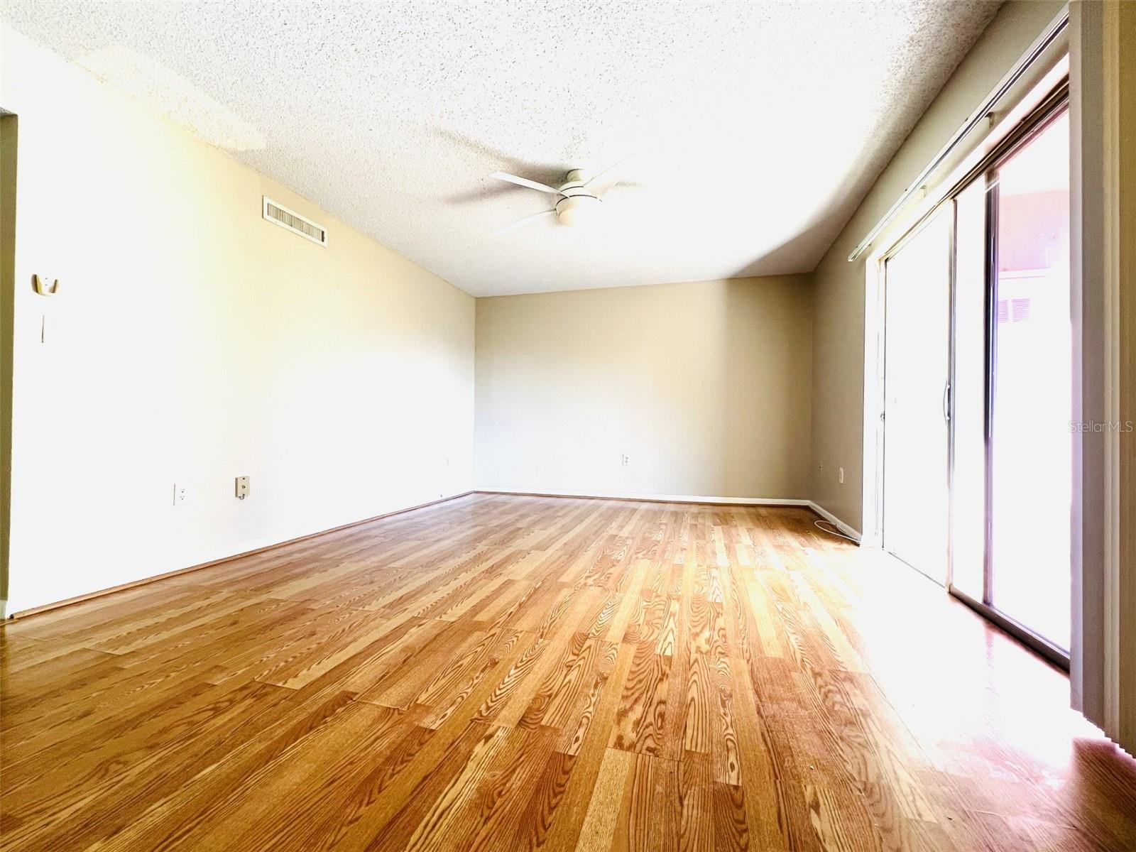 387 S MCMULLEN BOOTH ROAD, #14, Clearwater, FL 33759