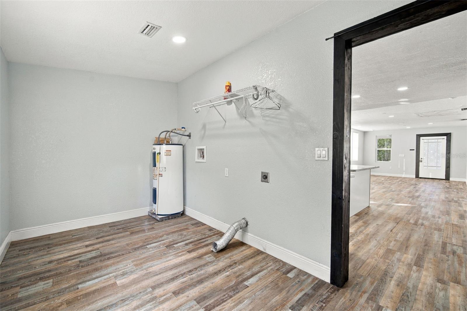 1411 E 24TH AVENUE, Tampa, FL 33605