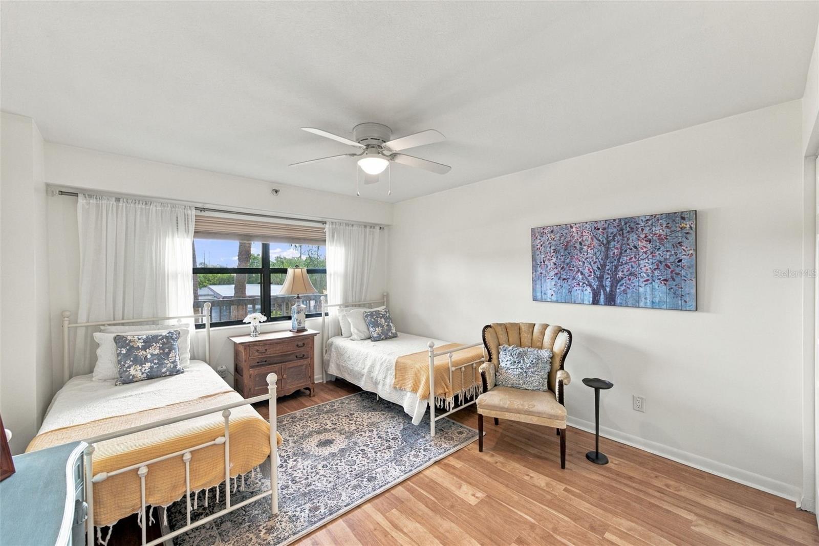 Spacious Guest Bedroom!