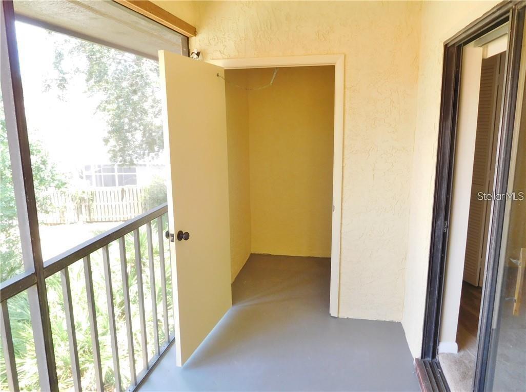 1111 HAMMOCK PINE BOULEVARD, #1111, Clearwater, FL 33761