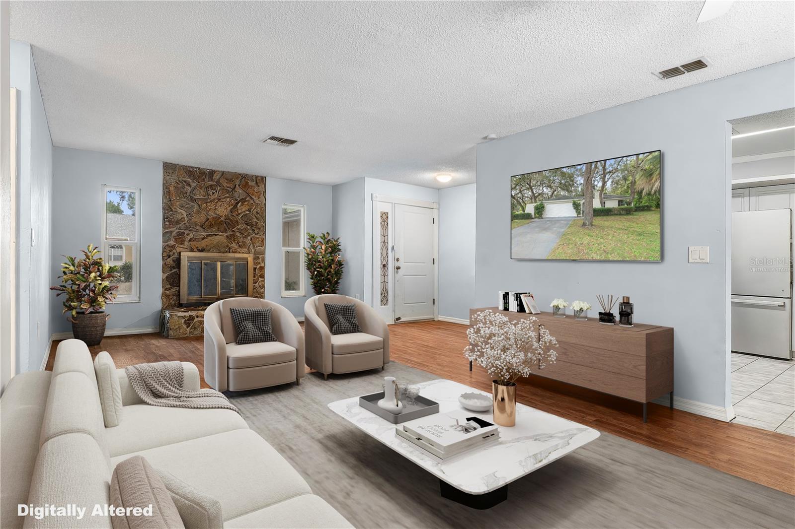 Virtually staged - new floors, furniture