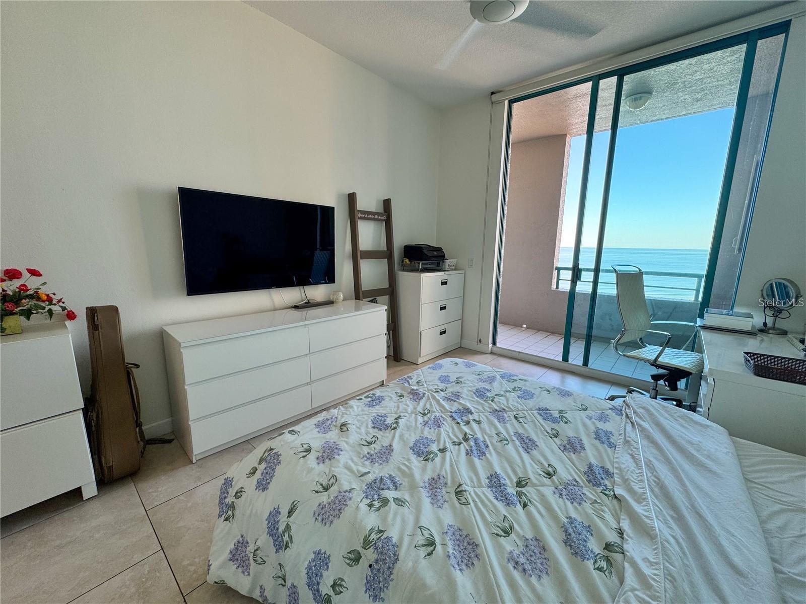 1560 GULF BOULEVARD, #804, Clearwater Beach, FL 33767