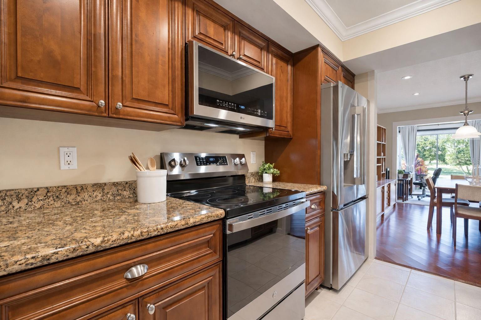 ALL new or newer "smart" sleek stainless appliances~
