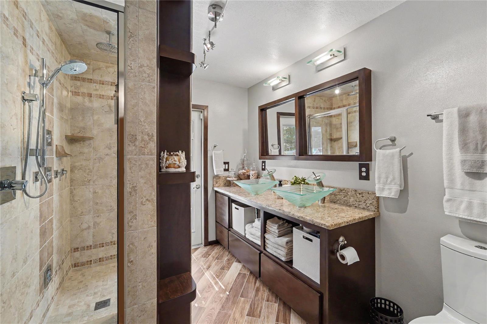 2nd bathroom