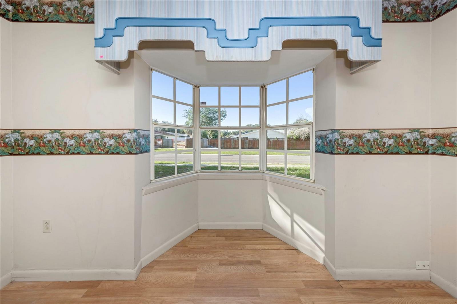 Master Bedroom - Bay Window