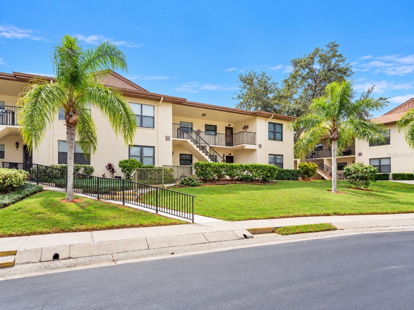 1653 SEASCAPE CIRCLE, Tarpon Springs, FL 34689