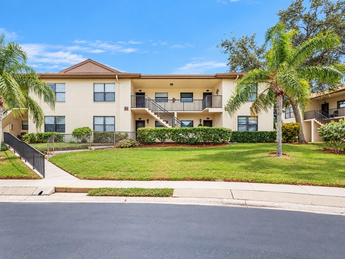 1653 SEASCAPE CIRCLE, Tarpon Springs, FL 34689