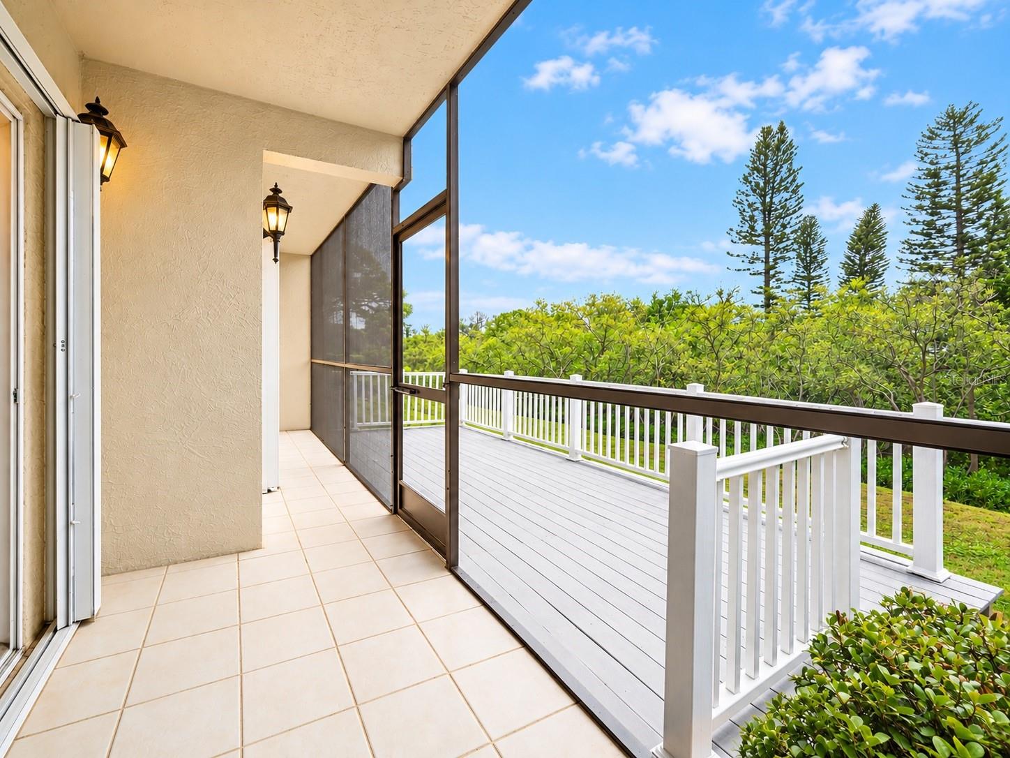 1653 SEASCAPE CIRCLE, Tarpon Springs, FL 34689