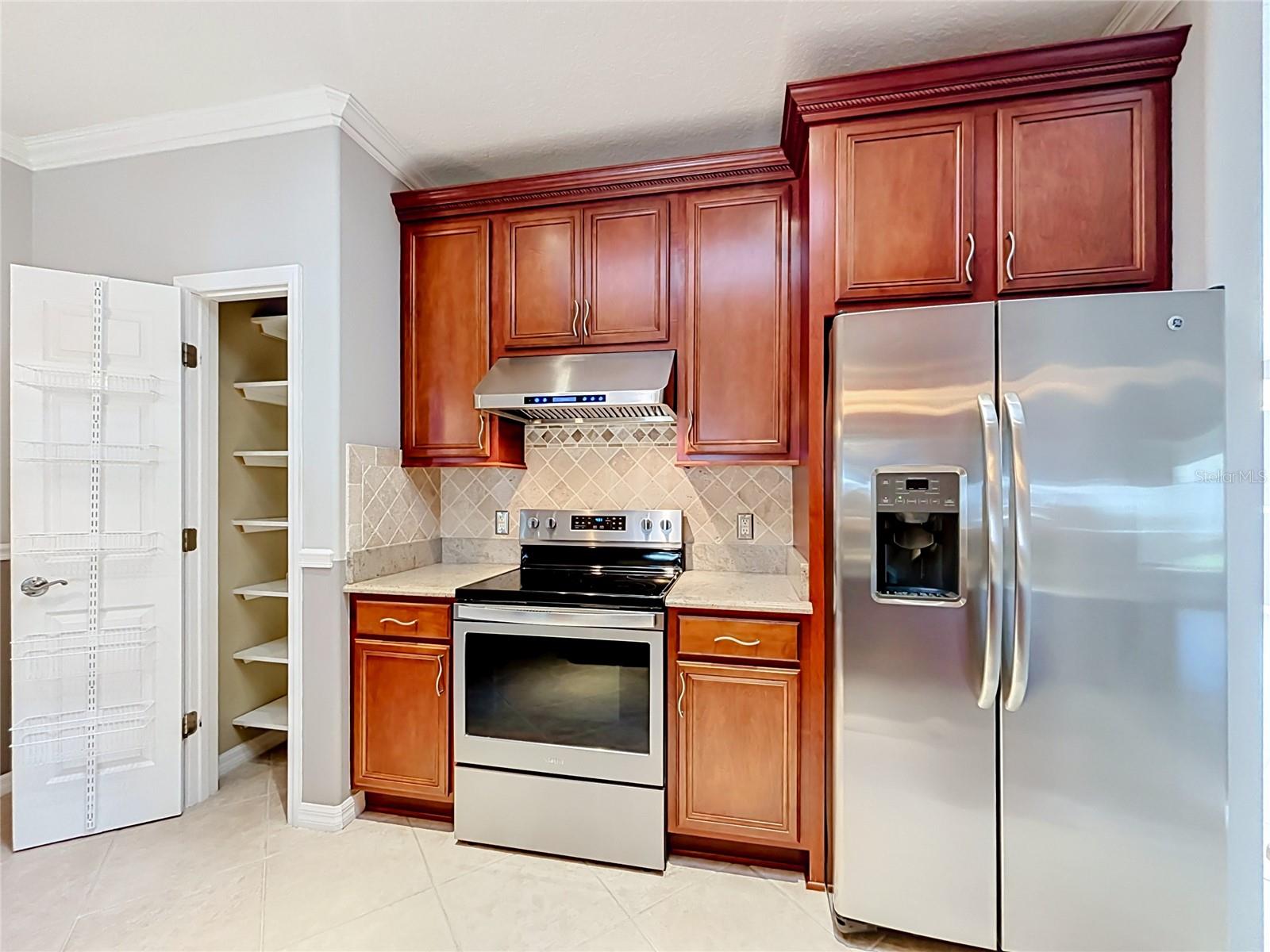 111 KNOLLWOOD DRIVE, Davenport, FL 33837