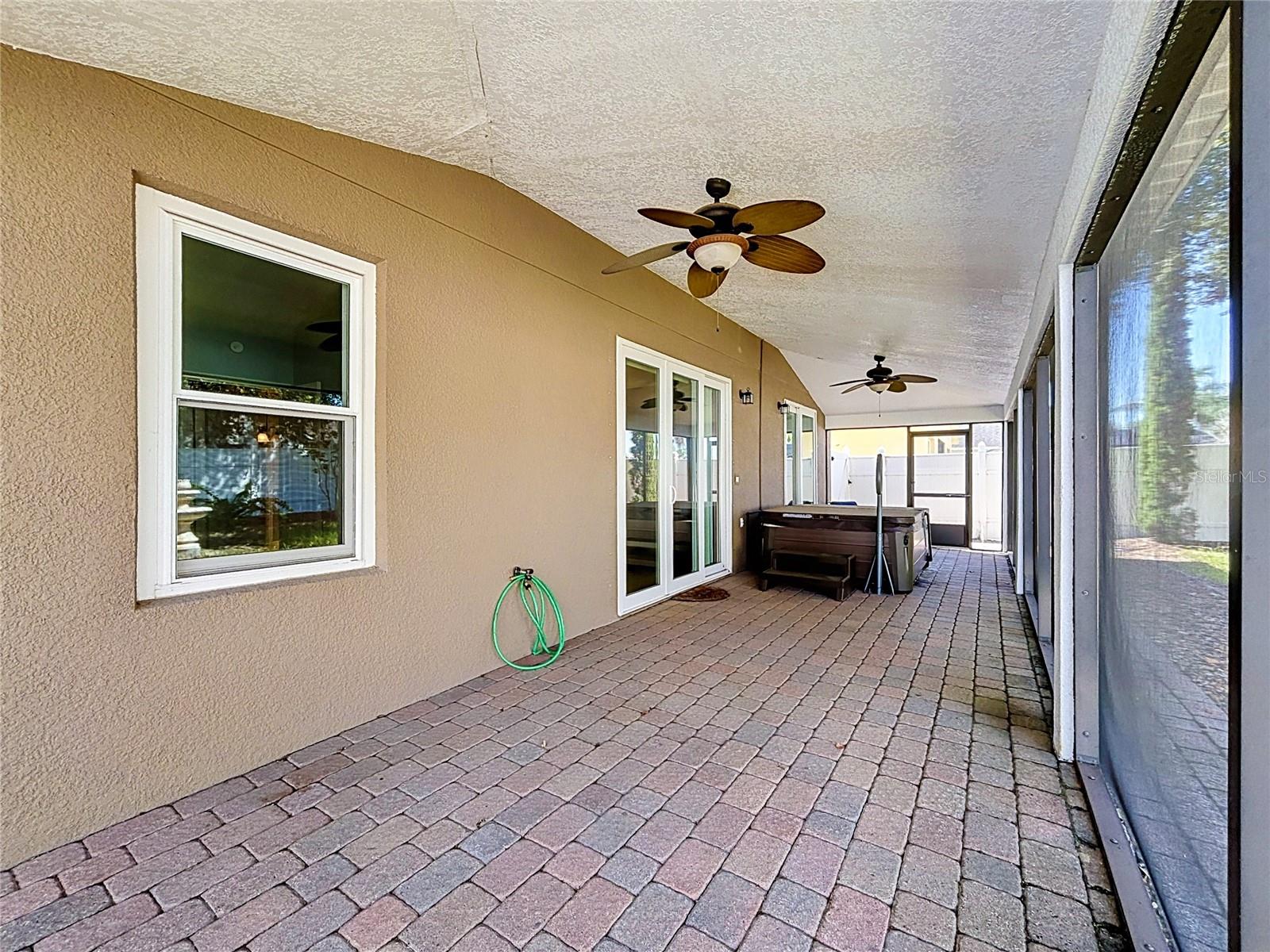 111 KNOLLWOOD DRIVE, Davenport, FL 33837