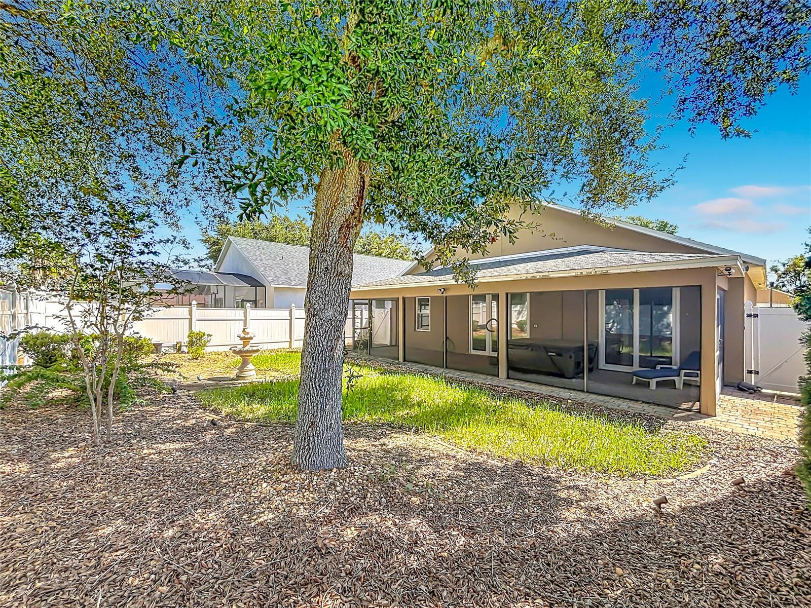 111 KNOLLWOOD DRIVE, Davenport, FL 33837
