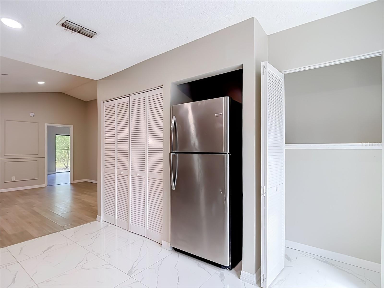 1960 GREGORY DRIVE, Tampa, FL 33613