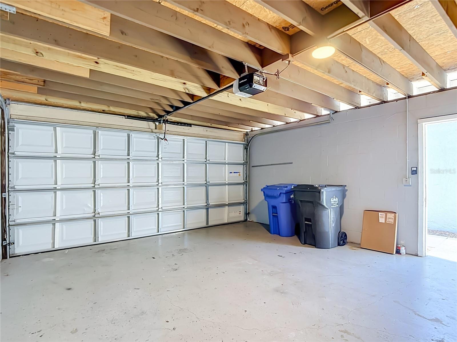 1960 GREGORY DRIVE, Tampa, FL 33613