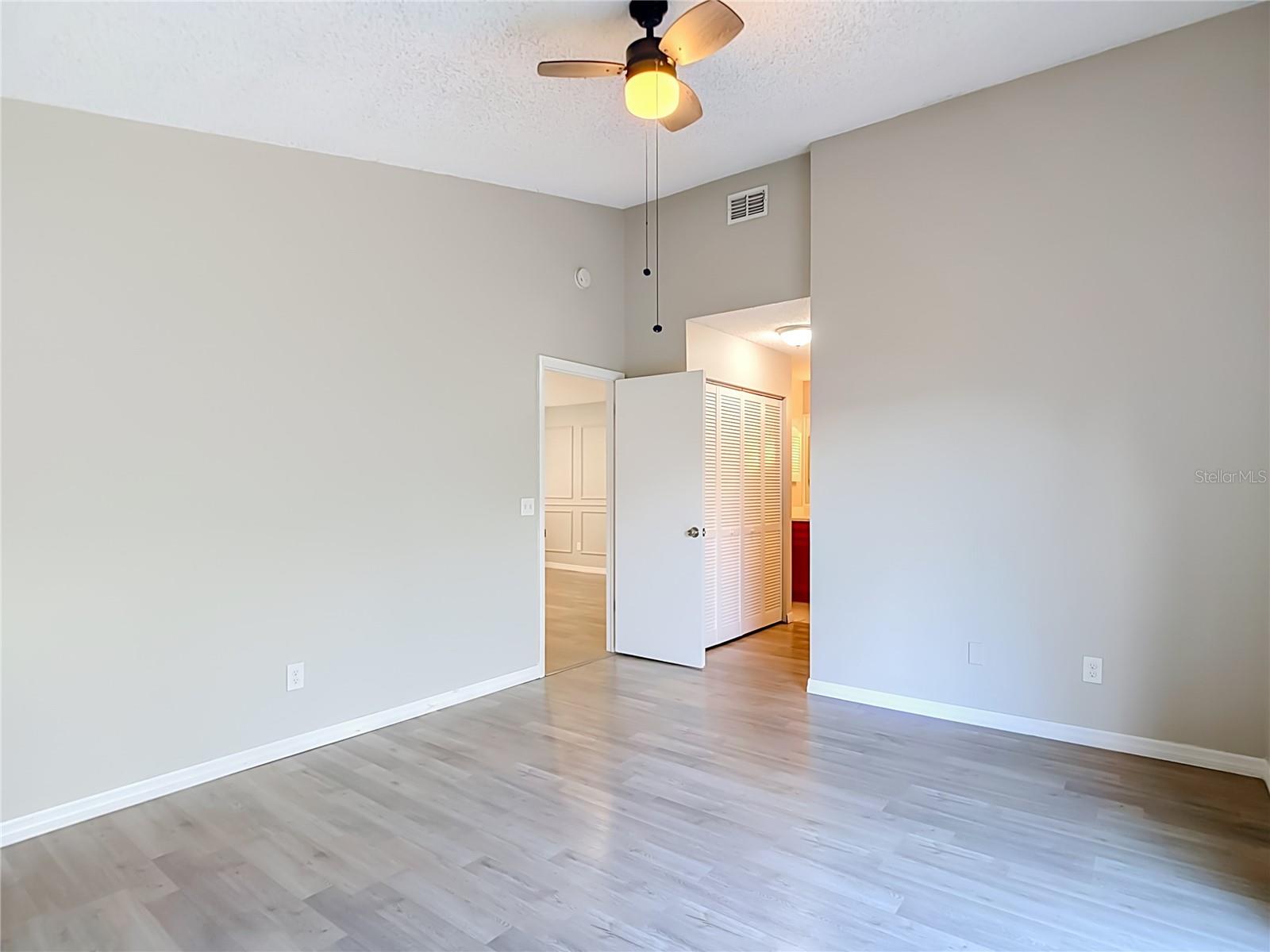 1960 GREGORY DRIVE, Tampa, FL 33613