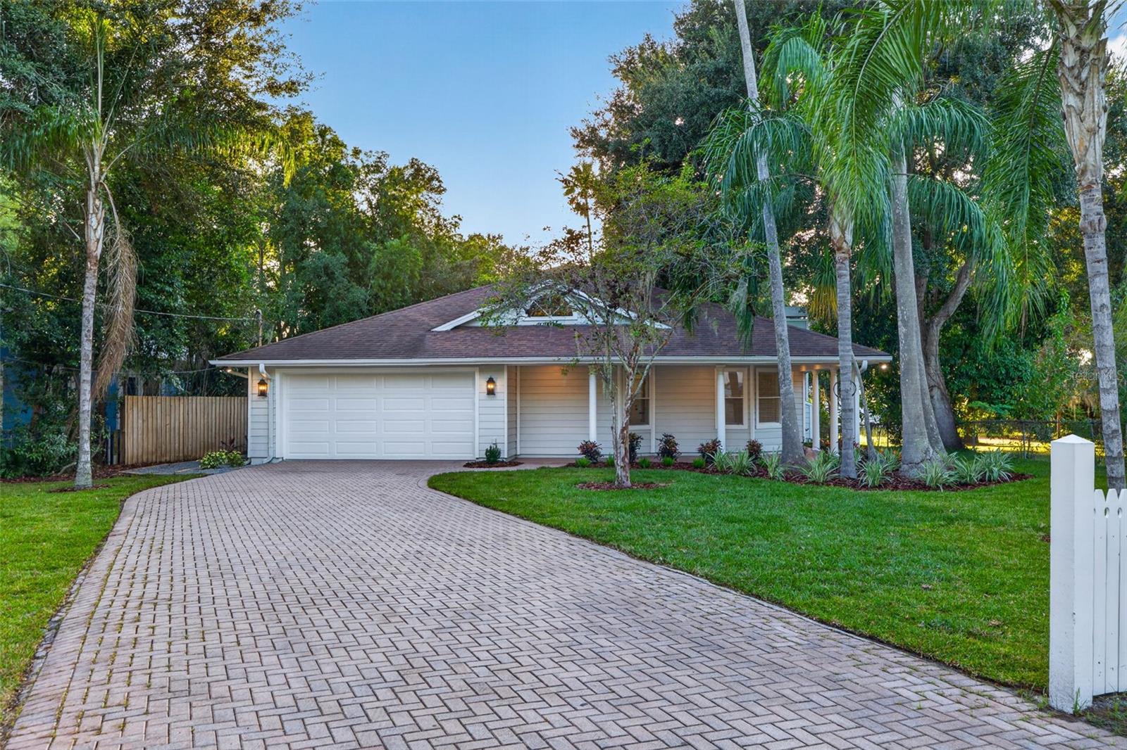 2404 CARROLL PLACE, Tampa, FL 33612