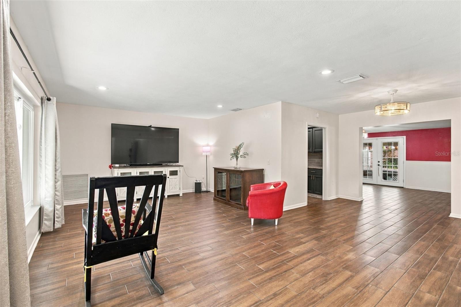1103 RIDGEFIELD DRIVE, Valrico, FL 33594 1103 RIDGEFIELD DRIVE, Valrico, FL 33594