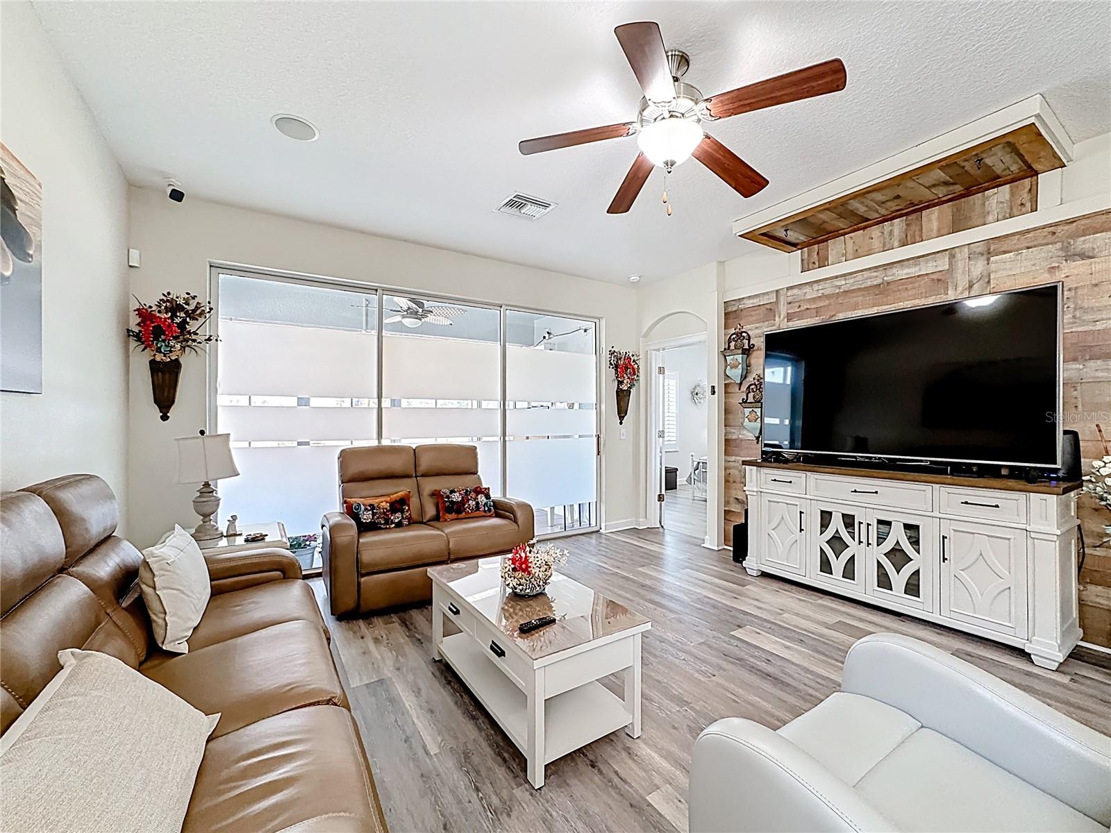 7526 SURREY PINES DRIVE, Apollo Beach, FL 33572