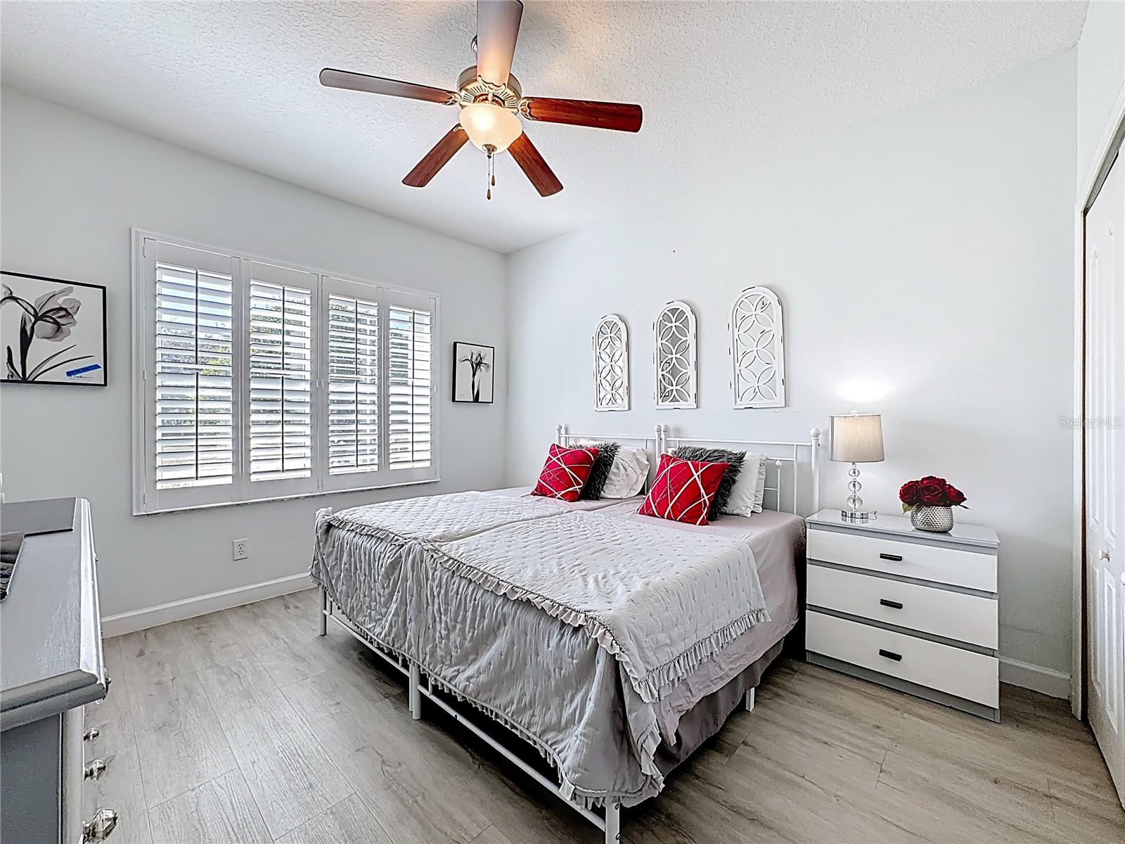 7526 SURREY PINES DRIVE, Apollo Beach, FL 33572