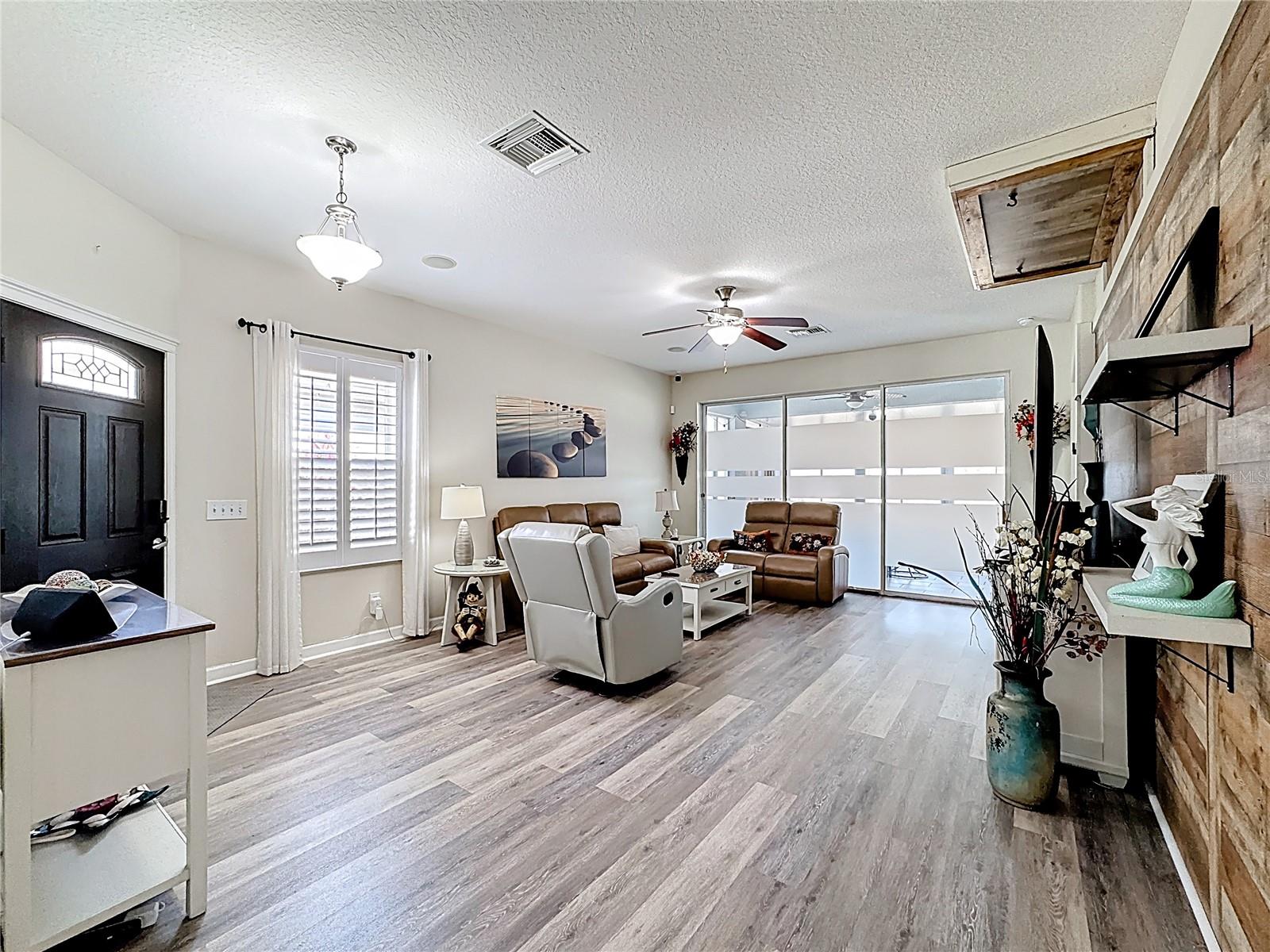 7526 SURREY PINES DRIVE, Apollo Beach, FL 33572