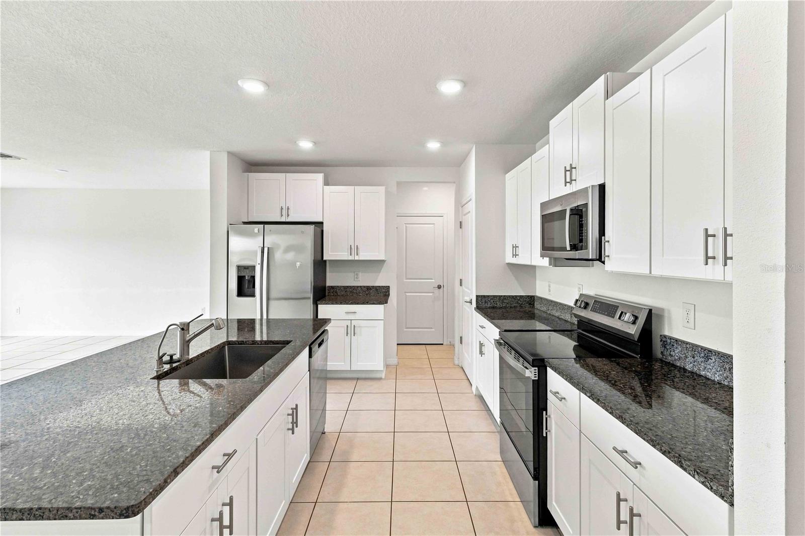 5375 BLUE HORIZON WAY, Wimauma, FL 33598
