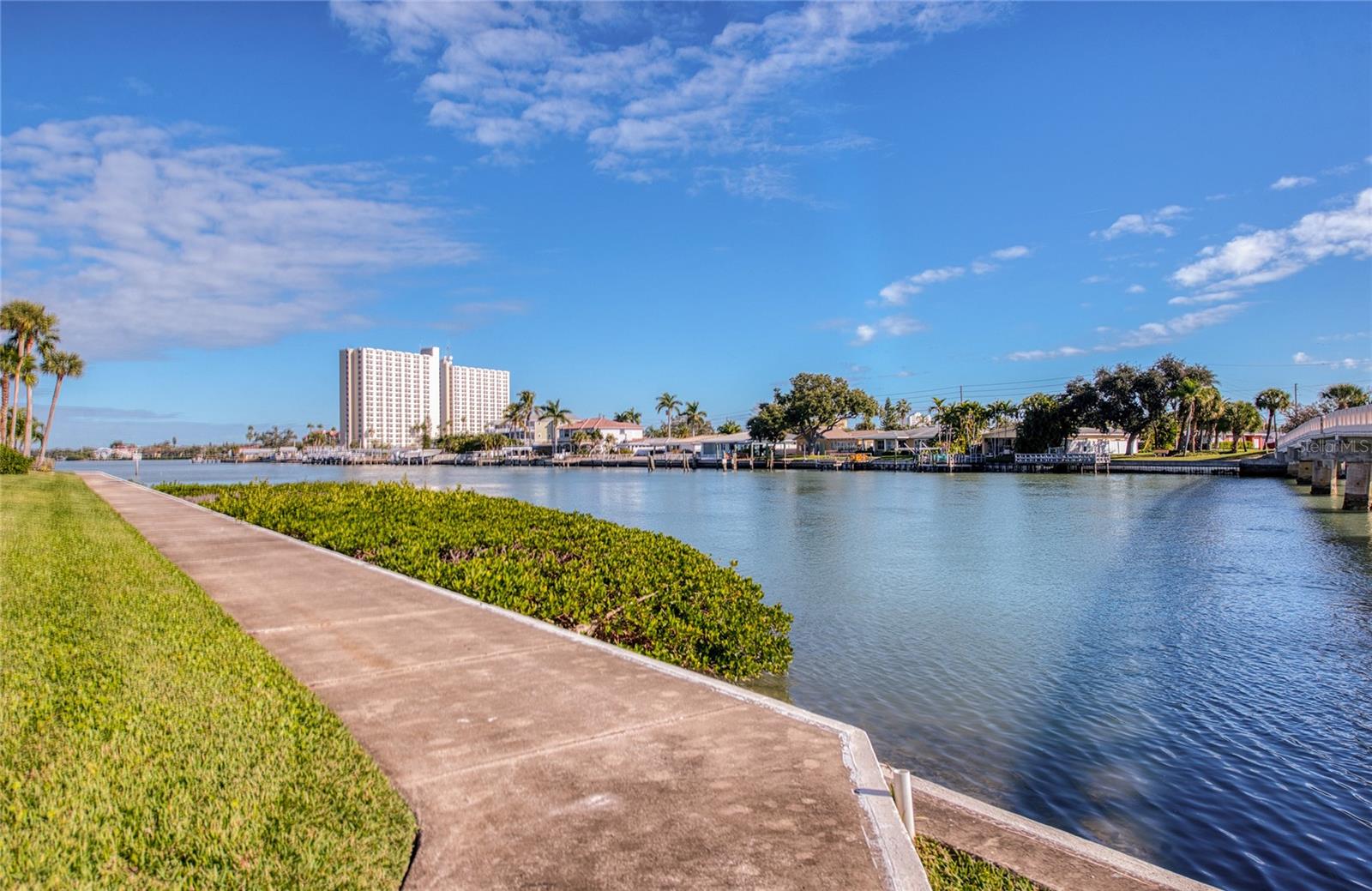 7540 BAY ISLAND DRIVE S, #355, South Pasadena, FL 33707