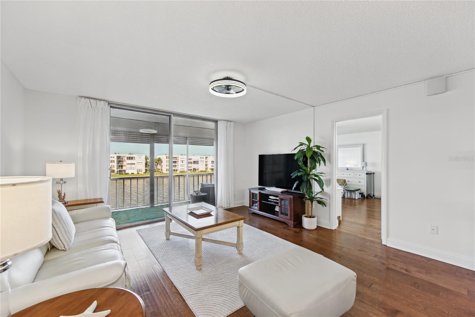 7540 BAY ISLAND DRIVE S, #355, South Pasadena, FL 33707