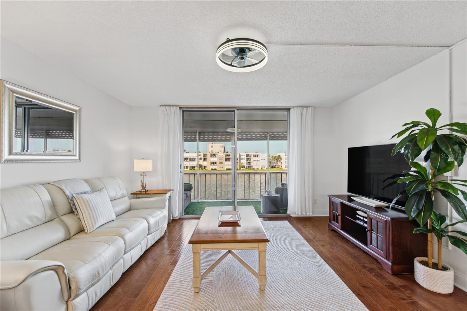 7540 BAY ISLAND DRIVE S, #355, South Pasadena, FL 33707
