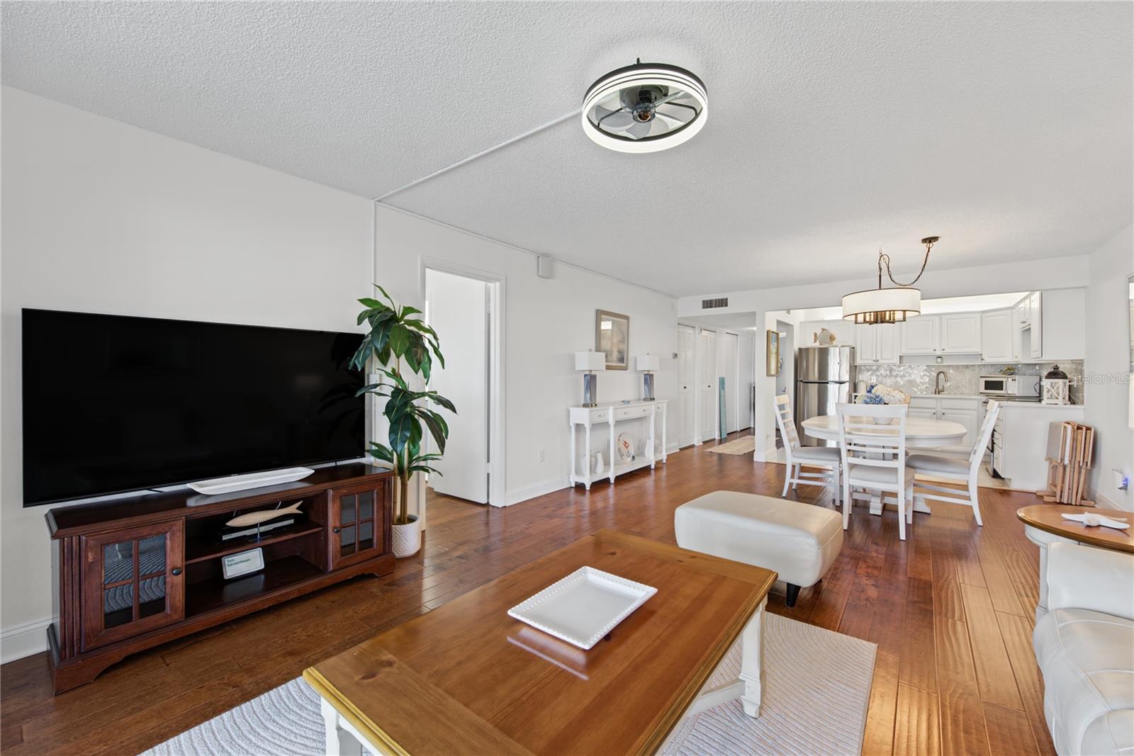 7540 BAY ISLAND DRIVE S, #355, South Pasadena, FL 33707