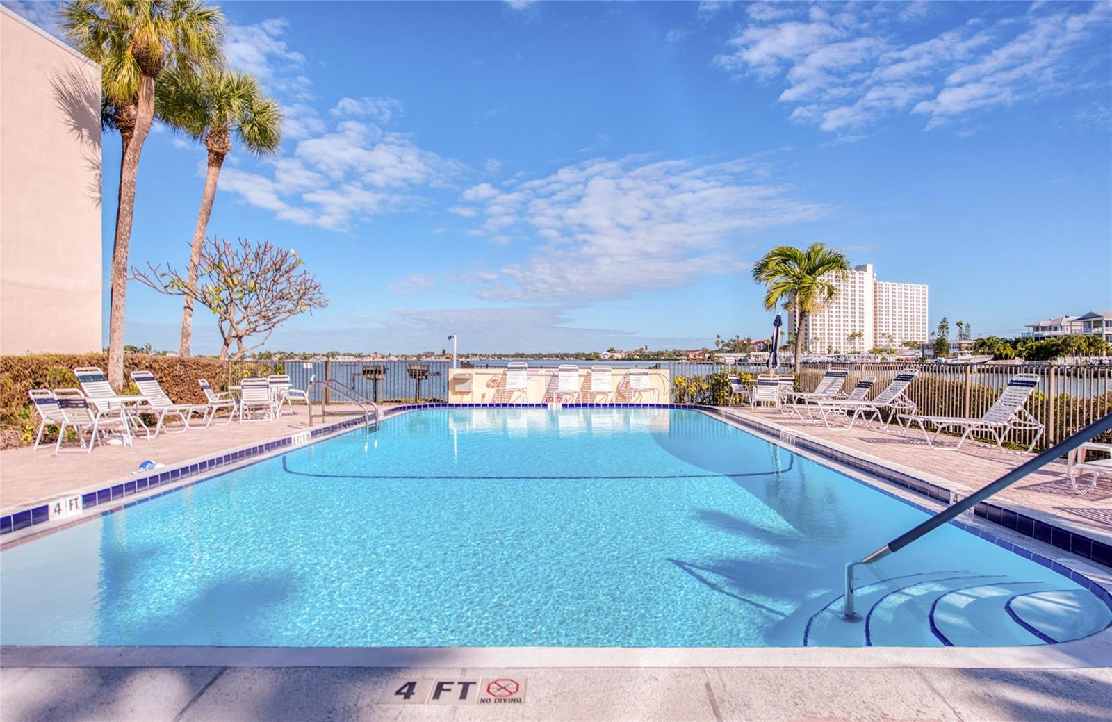 7540 BAY ISLAND DRIVE S, #355, South Pasadena, FL 33707