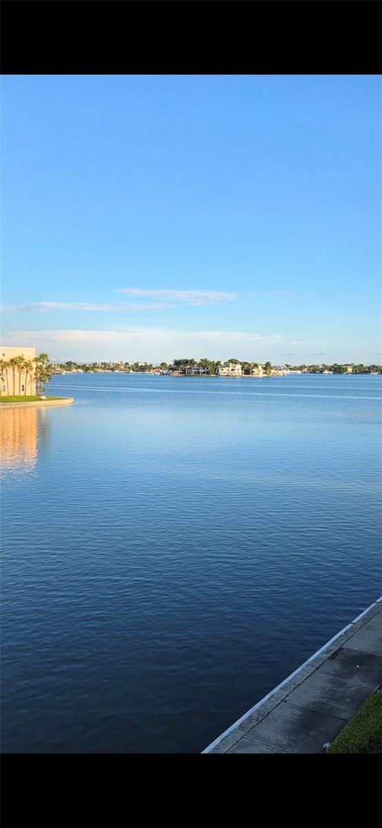 7540 BAY ISLAND DRIVE S, #355, South Pasadena, FL 33707