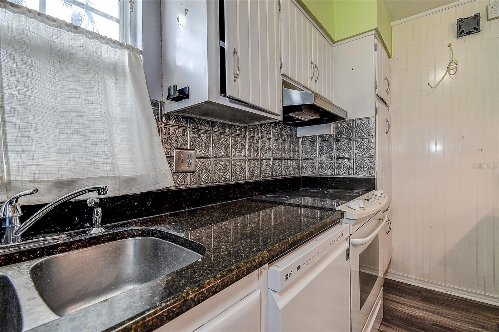6359 4TH AVENUE S, St Petersburg, FL 33707