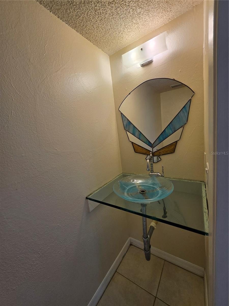 3321 W WYOMING CIRCLE, Tampa, FL 33611 3321 W WYOMING CIRCLE, Tampa, FL 33611