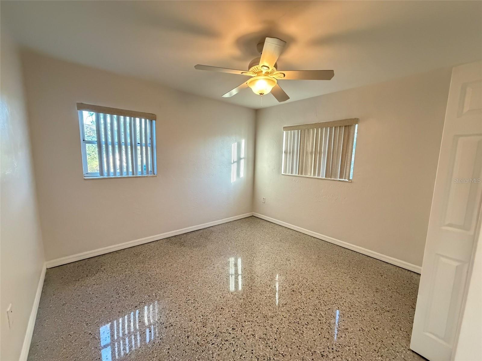 5849 44TH AVENUE N, St Petersburg, FL 33709