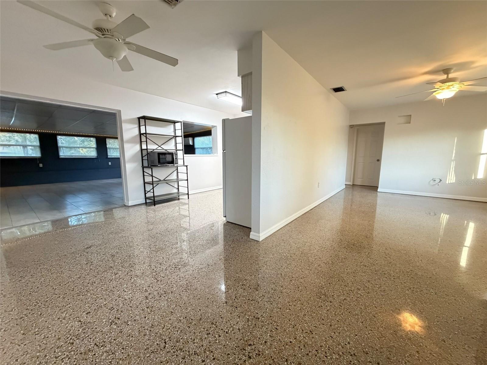 5849 44TH AVENUE N, St Petersburg, FL 33709