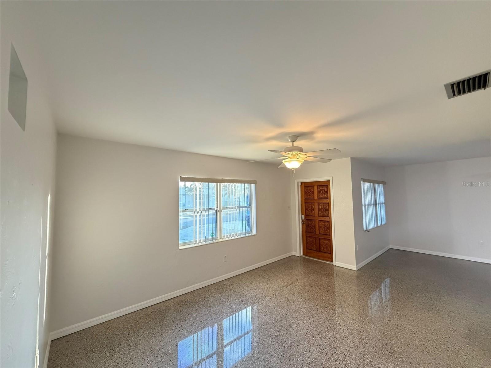 5849 44TH AVENUE N, St Petersburg, FL 33709