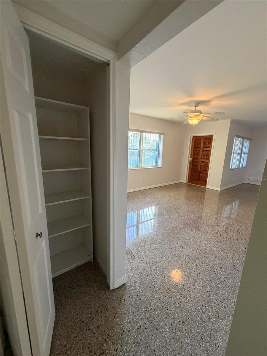 5849 44TH AVENUE N, St Petersburg, FL 33709