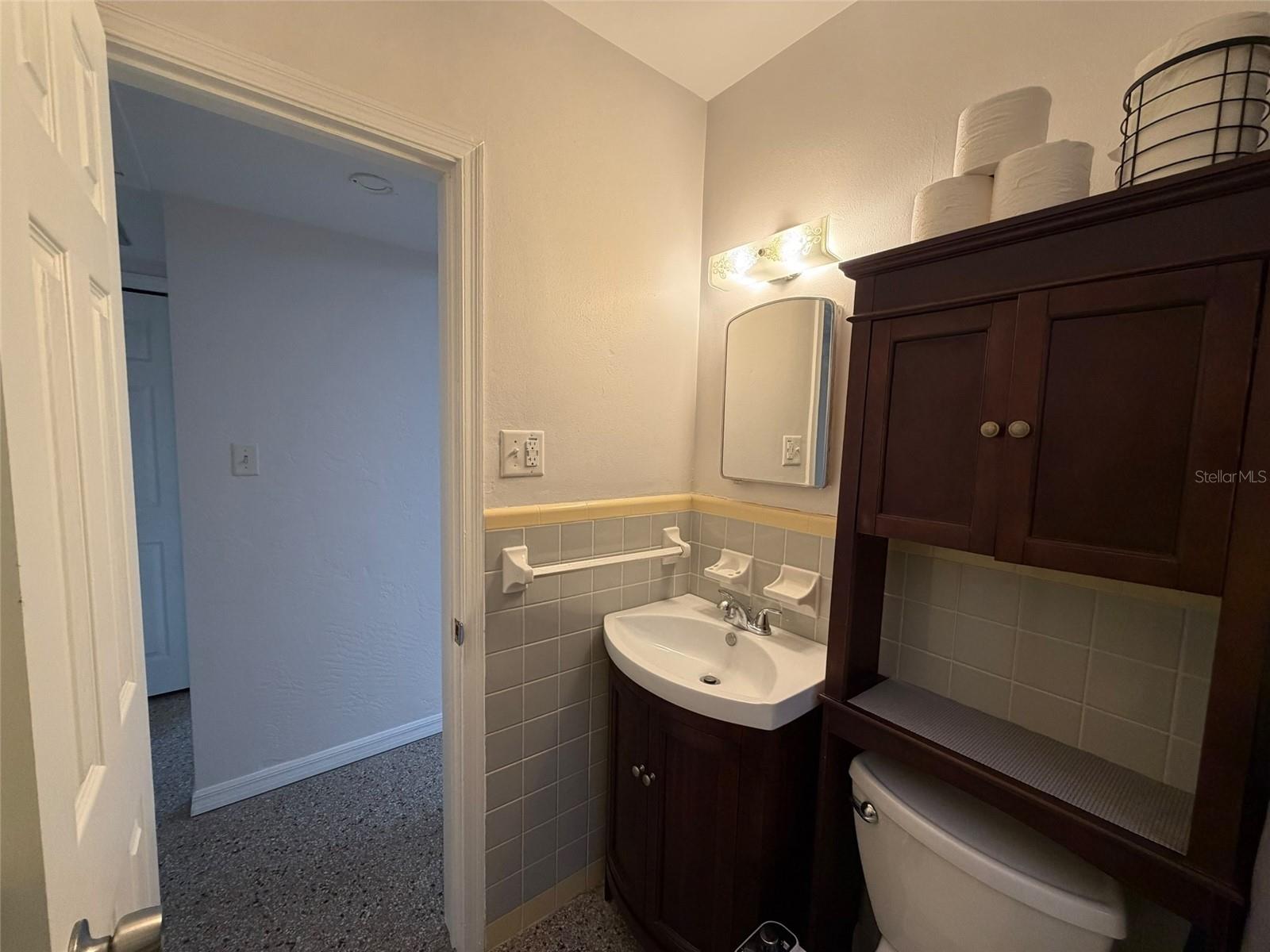 5849 44TH AVENUE N, St Petersburg, FL 33709