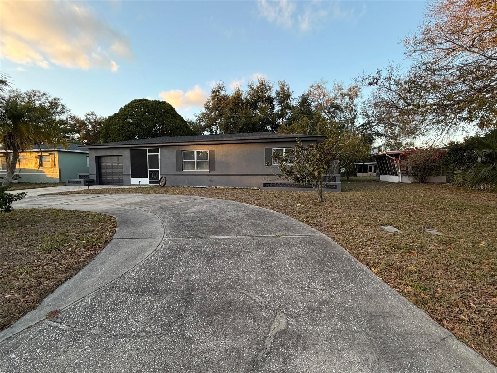 5849 44TH AVENUE N, St Petersburg, FL 33709