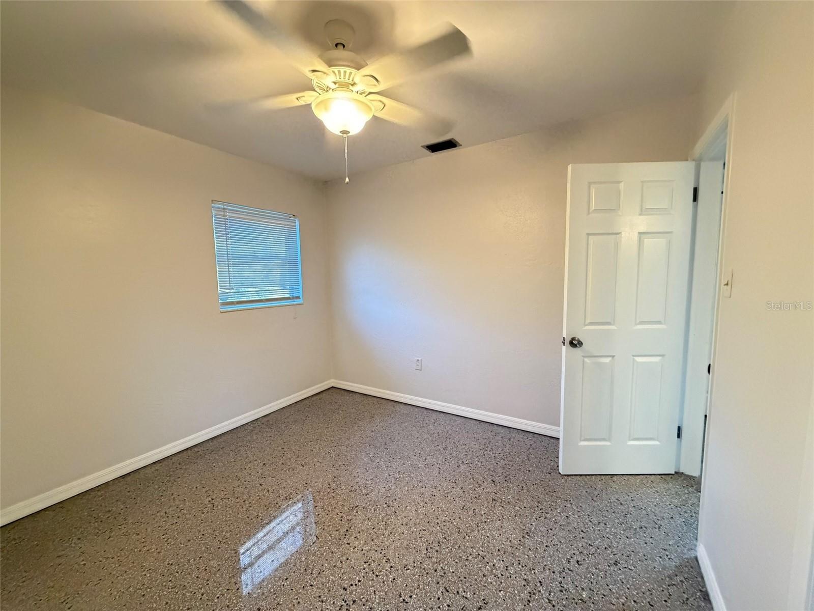 5849 44TH AVENUE N, St Petersburg, FL 33709