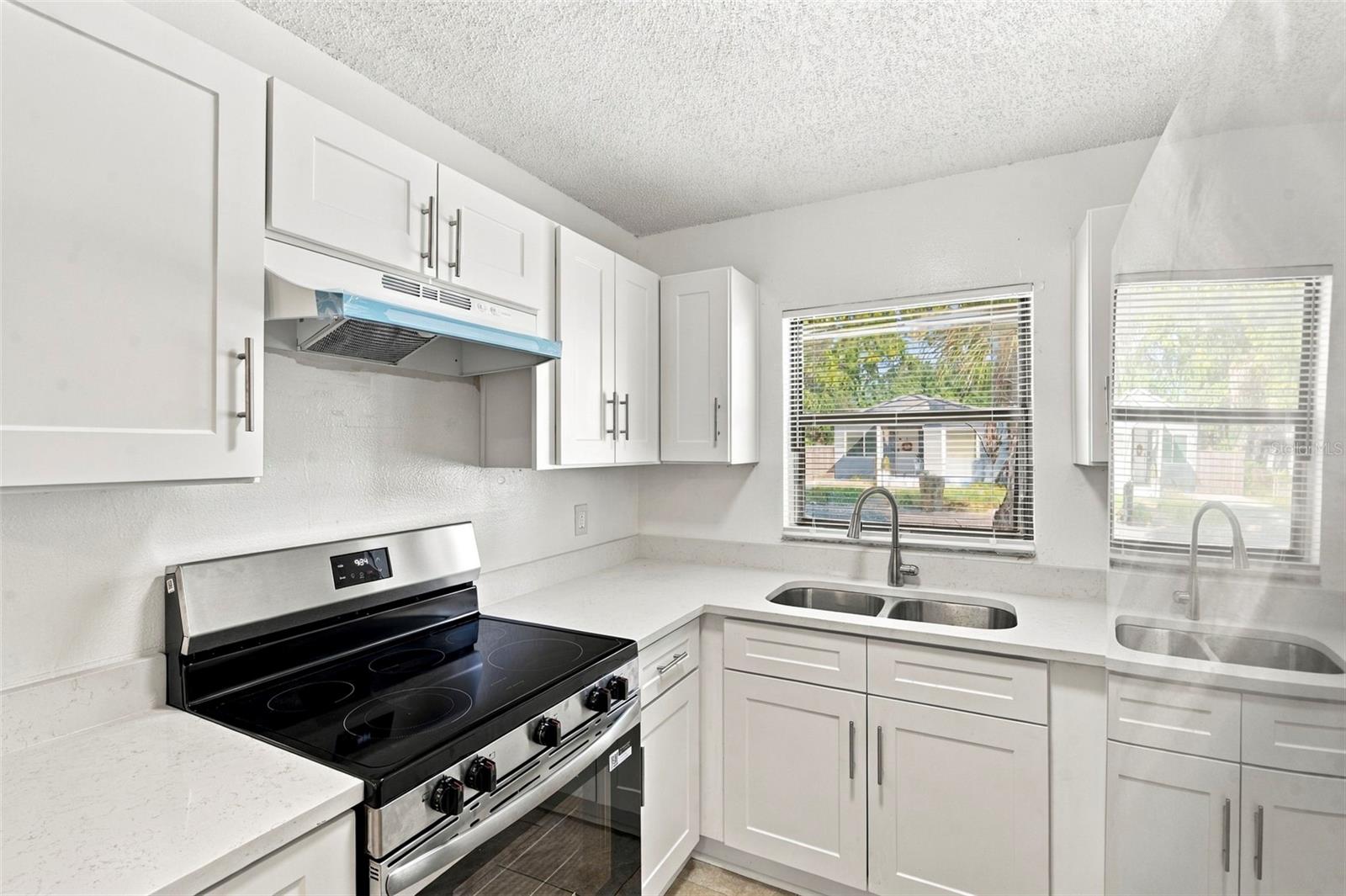 1932 14TH AVENUE S, St Petersburg, FL 33712