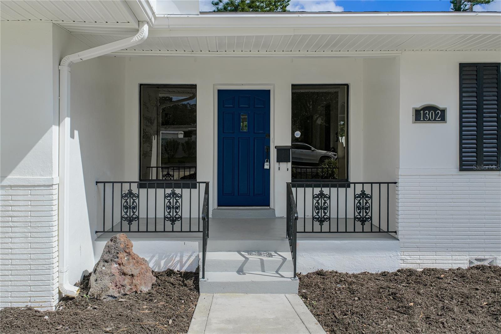 1302 ROBIN ROAD S, St Petersburg, FL 33707